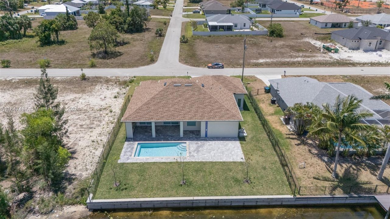 最近售出: $629,000 (4 贝兹, 3 浴室, 1931 平方英尺)