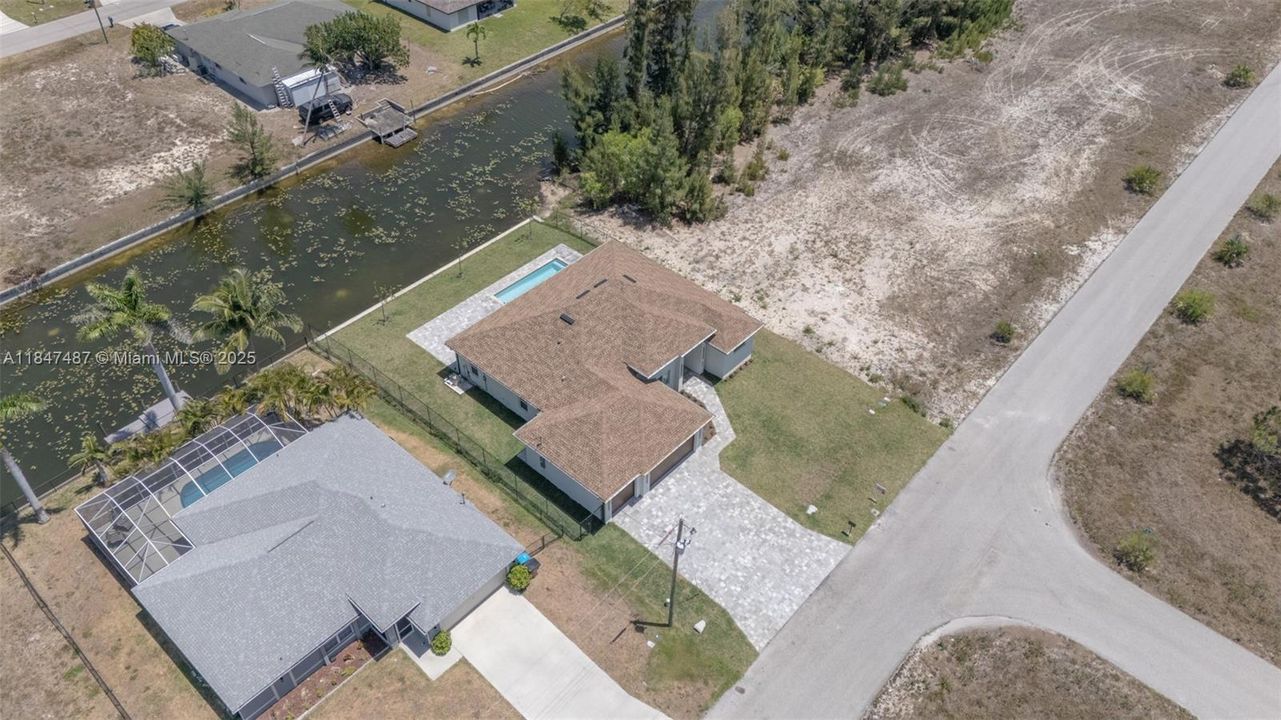 最近售出: $629,000 (4 贝兹, 3 浴室, 1931 平方英尺)