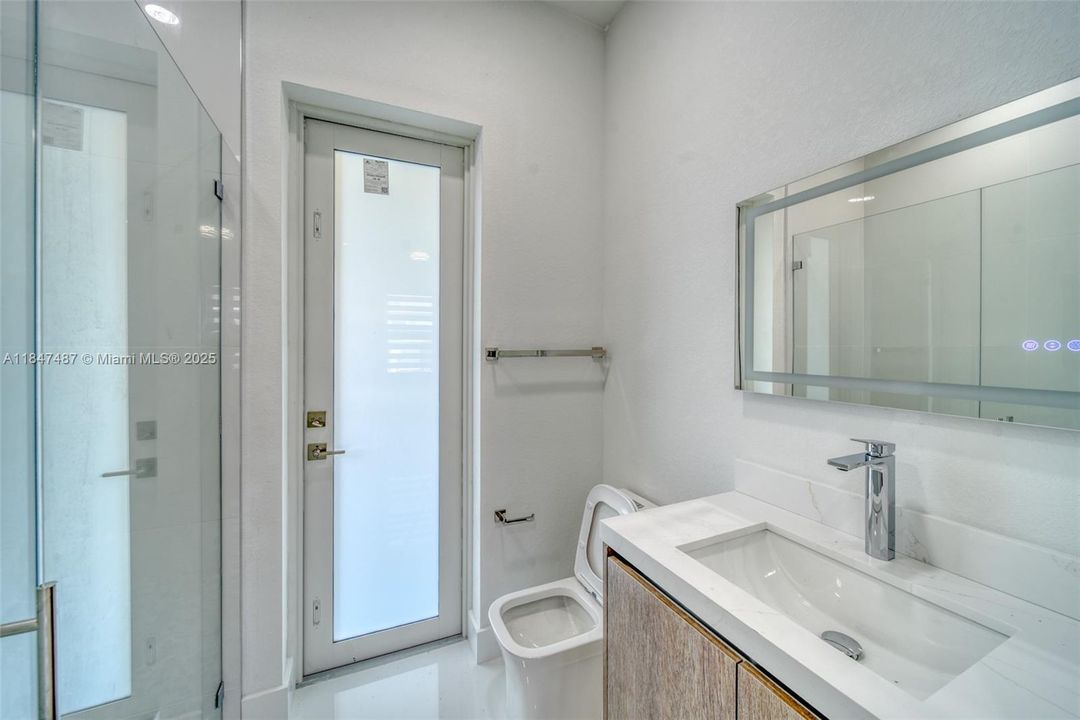 最近售出: $629,000 (4 贝兹, 3 浴室, 1931 平方英尺)