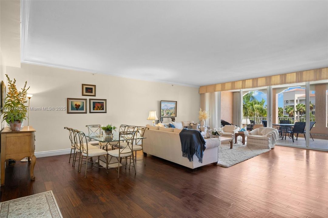 For Sale: $1,845,000 (2 beds, 2 baths, 2060 Square Feet)