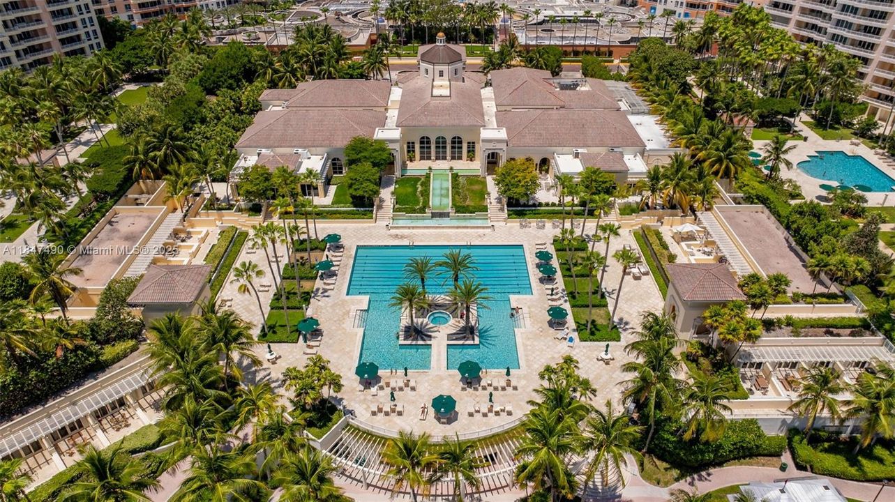 For Sale: $1,845,000 (2 beds, 2 baths, 2060 Square Feet)