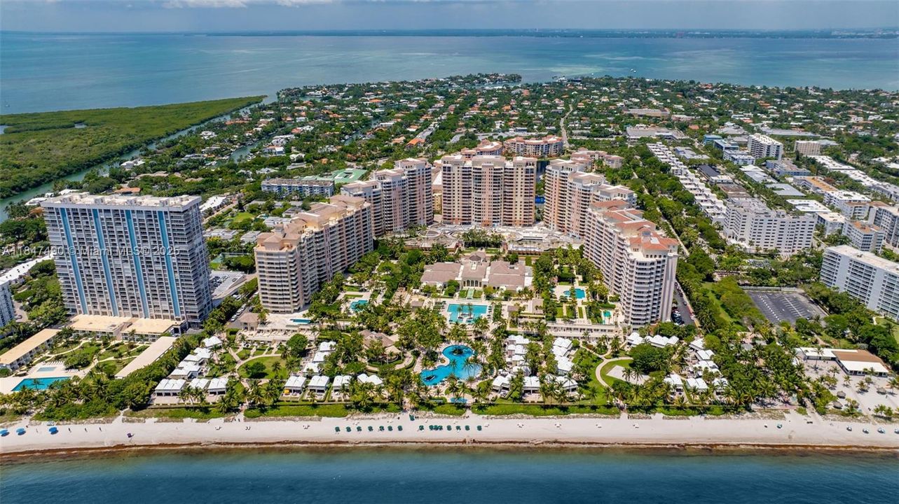 For Sale: $1,845,000 (2 beds, 2 baths, 2060 Square Feet)