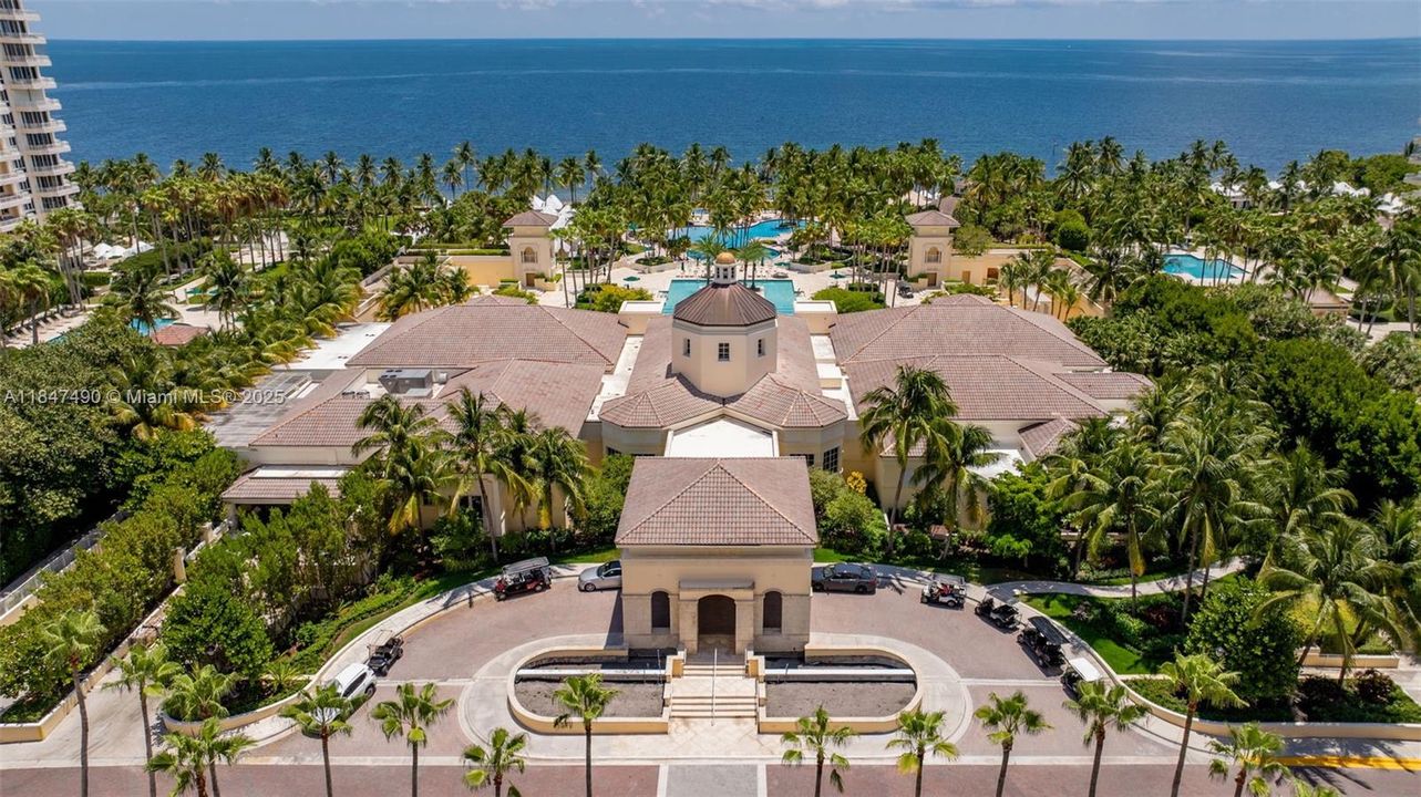 For Sale: $1,845,000 (2 beds, 2 baths, 2060 Square Feet)