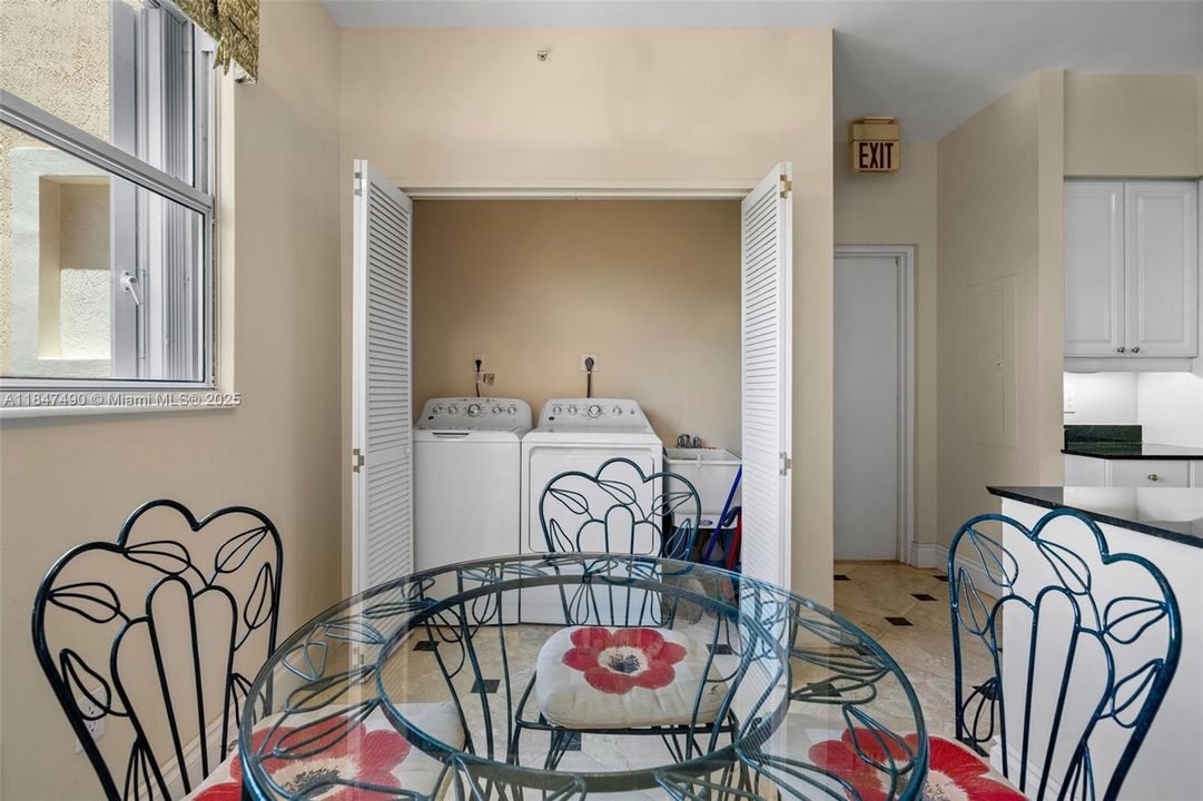 For Sale: $1,845,000 (2 beds, 2 baths, 2060 Square Feet)