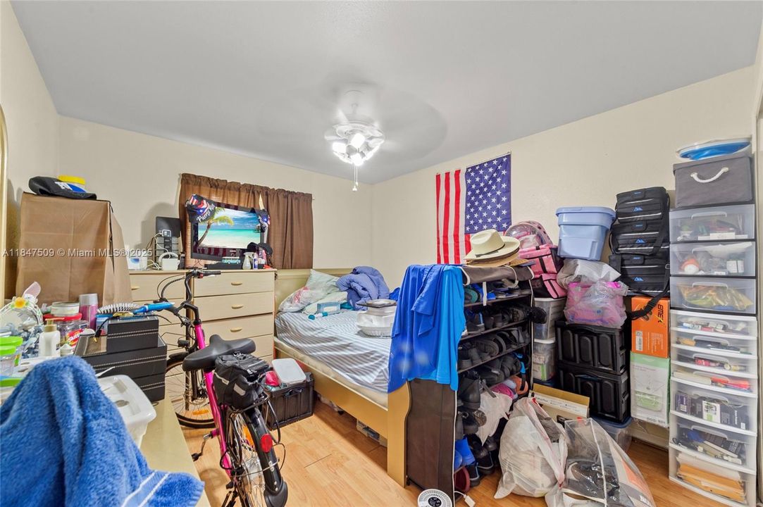 Недавно продано: $229,900 (3 спален, 2 ванн, 1144 Квадратных фут)