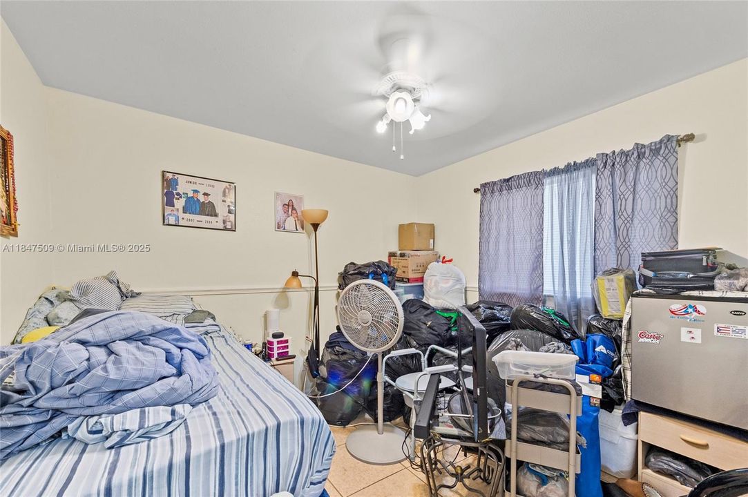 Недавно продано: $229,900 (3 спален, 2 ванн, 1144 Квадратных фут)