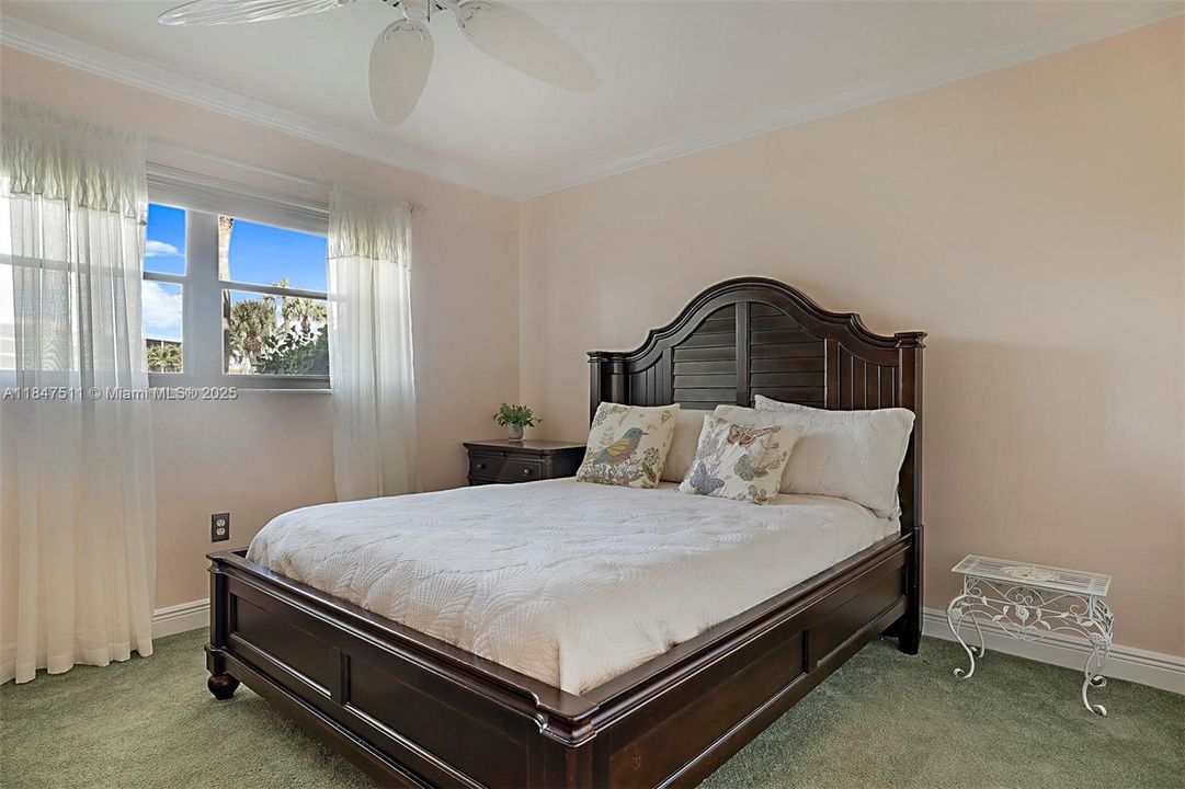 En Venta: $550,000 (2 camas, 2 baños, 1182 Pies cuadrados)