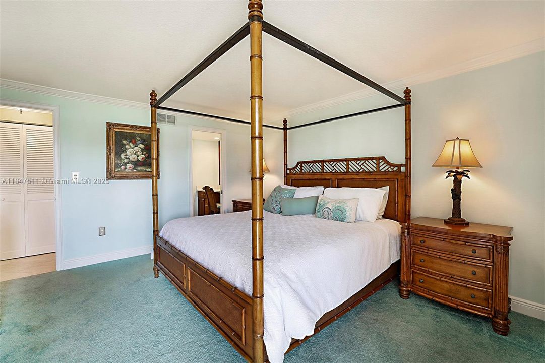 En Venta: $550,000 (2 camas, 2 baños, 1182 Pies cuadrados)