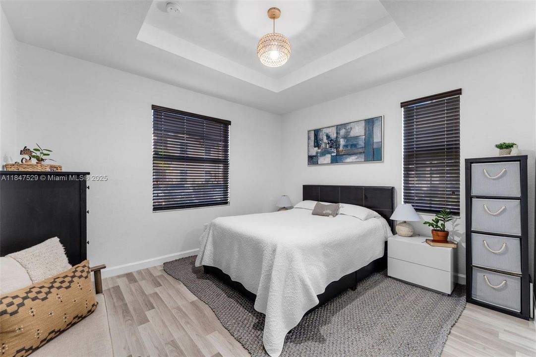 For Sale: $229,900 (3 beds, 2 baths, 1151 Square Feet)