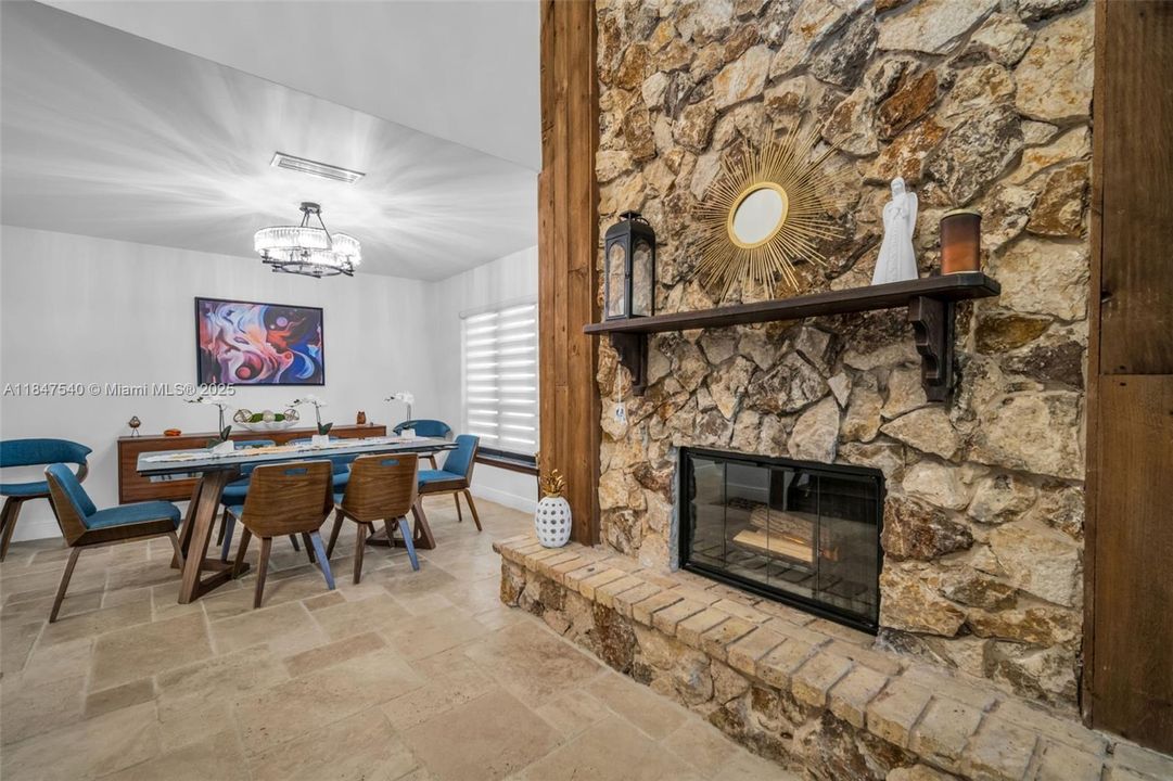 Недавно продано: $1,769,000 (4 спален, 3 ванн, 3288 Квадратных фут)