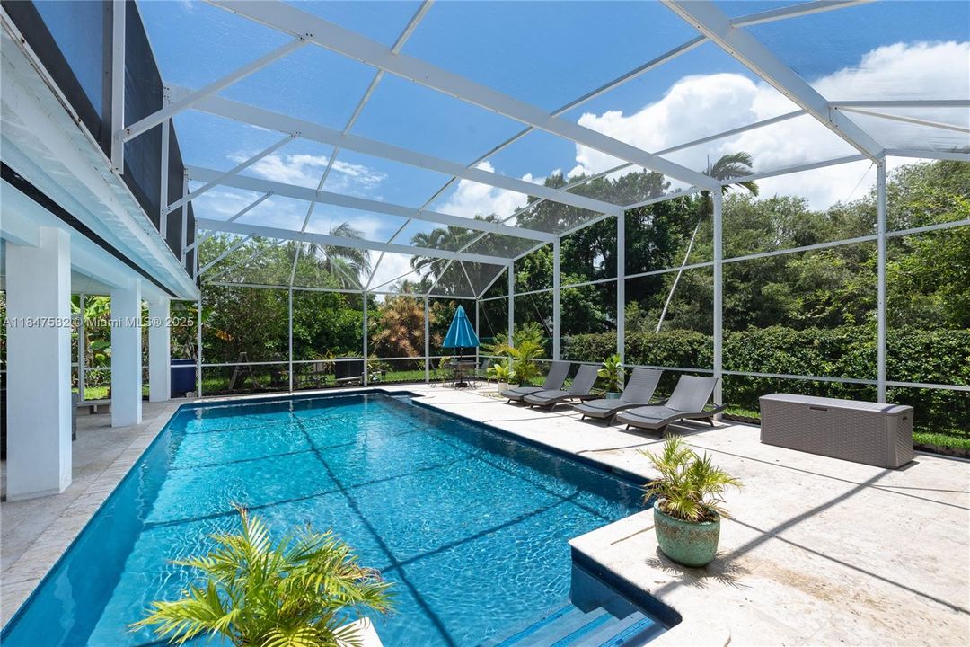 На продажу: $2,149,000 (5 спален, 4 ванн, 4001 Квадратных фут)