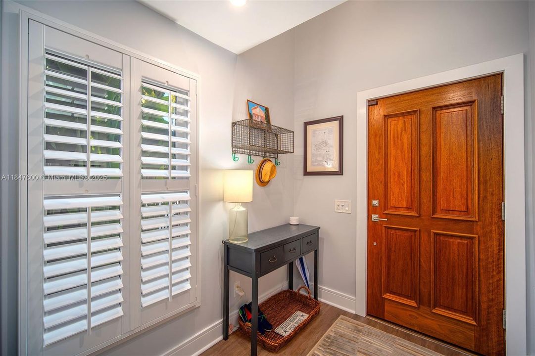 For Sale: $3,595,000 (5 beds, 4 baths, 2721 Square Feet)