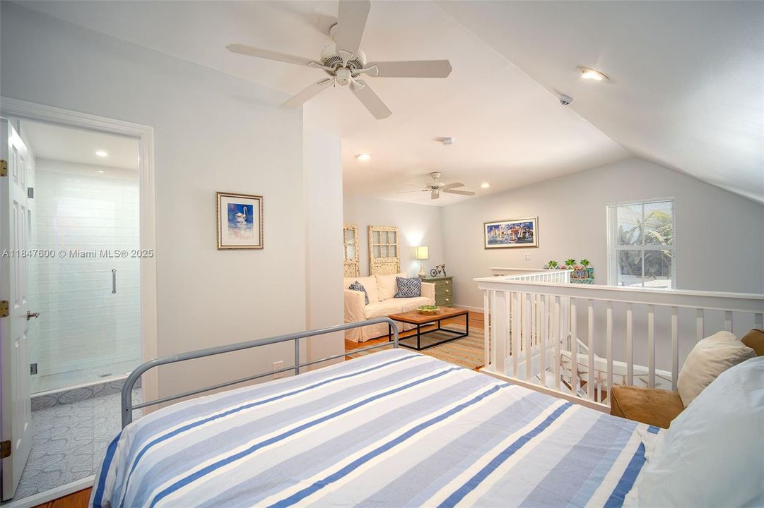 For Sale: $3,595,000 (5 beds, 4 baths, 2721 Square Feet)