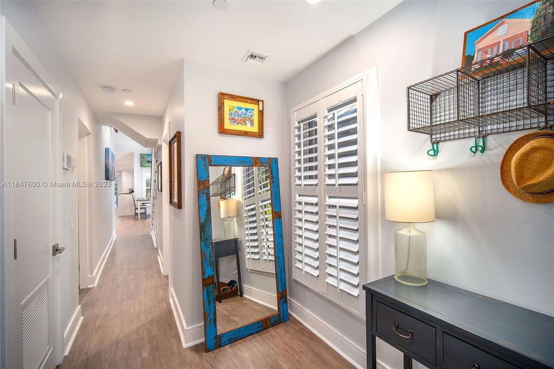 For Sale: $3,595,000 (5 beds, 4 baths, 2721 Square Feet)