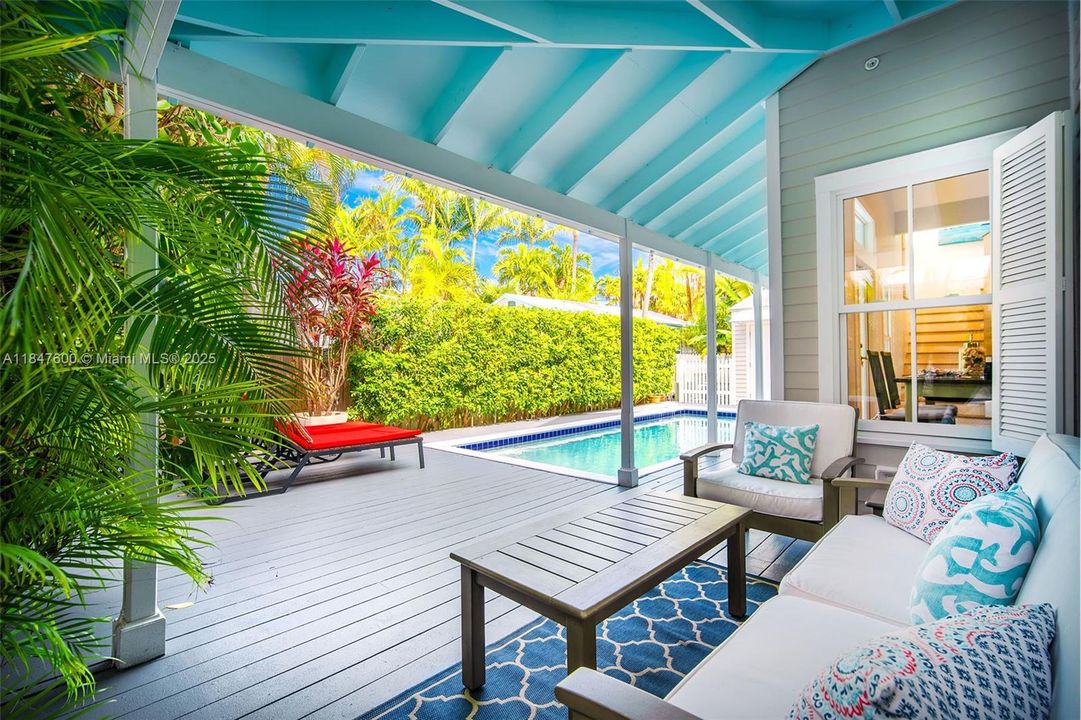 For Sale: $3,595,000 (5 beds, 4 baths, 2721 Square Feet)