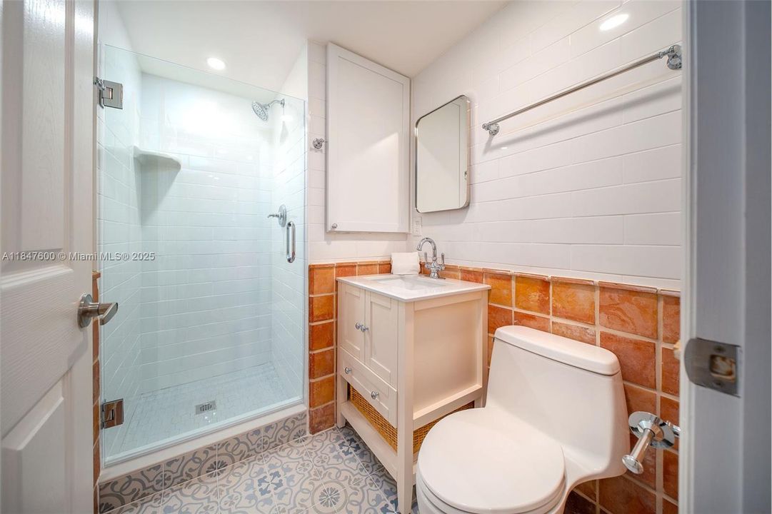 For Sale: $3,595,000 (5 beds, 4 baths, 2721 Square Feet)