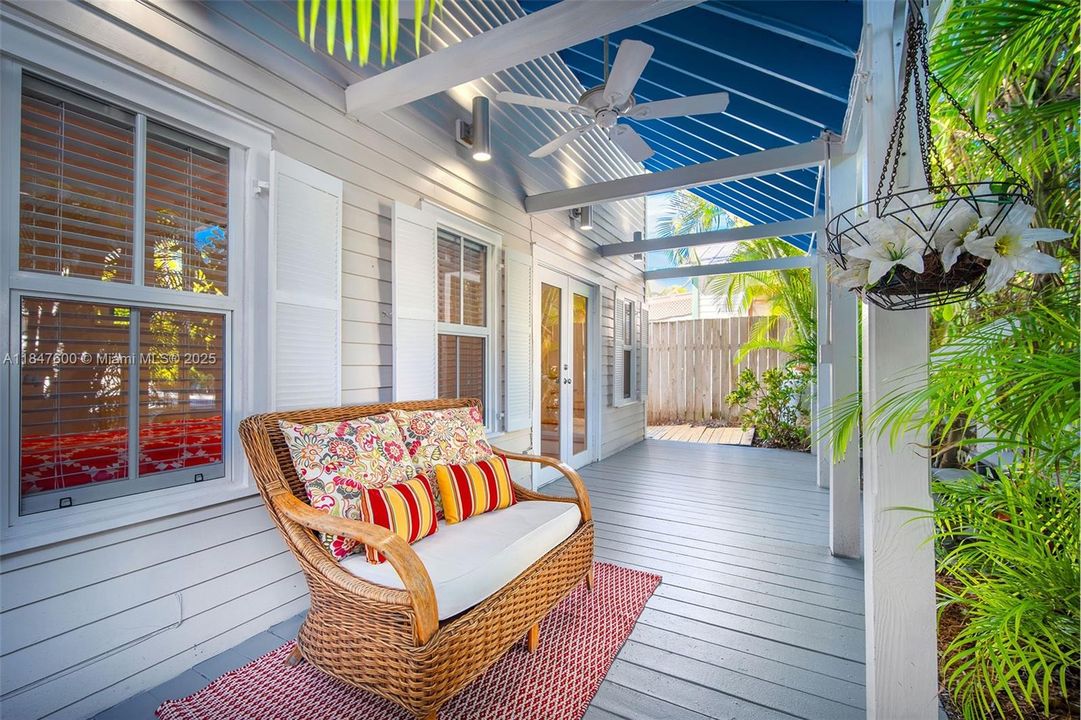 For Sale: $3,595,000 (5 beds, 4 baths, 2721 Square Feet)