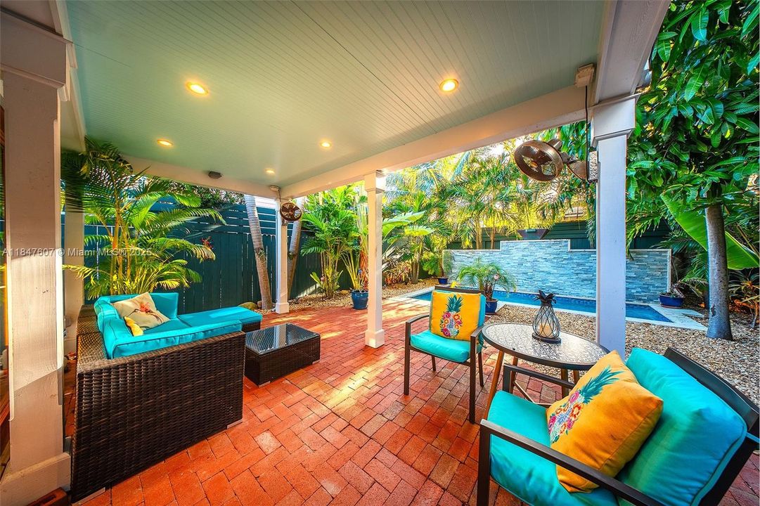 Недавно продано: $1,995,000 (3 спален, 3 ванн, 1473 Квадратных фут)