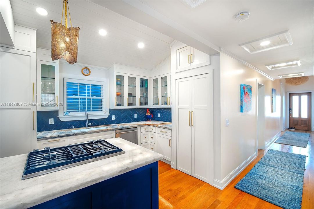 Недавно продано: $1,995,000 (3 спален, 3 ванн, 1473 Квадратных фут)