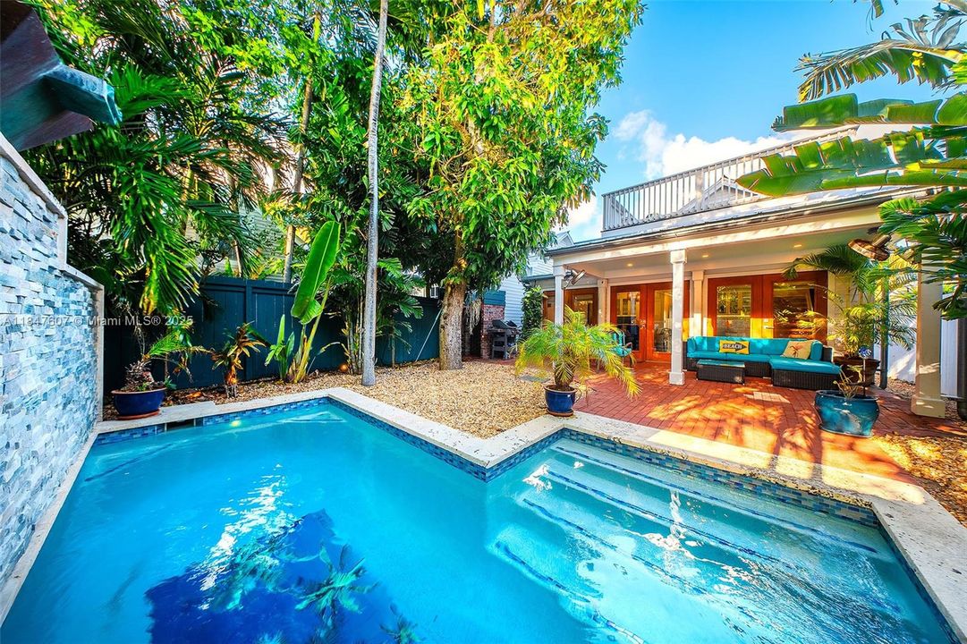 Недавно продано: $1,995,000 (3 спален, 3 ванн, 1473 Квадратных фут)