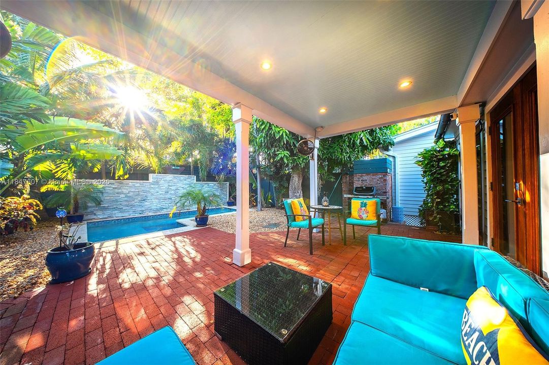 Недавно продано: $1,995,000 (3 спален, 3 ванн, 1473 Квадратных фут)