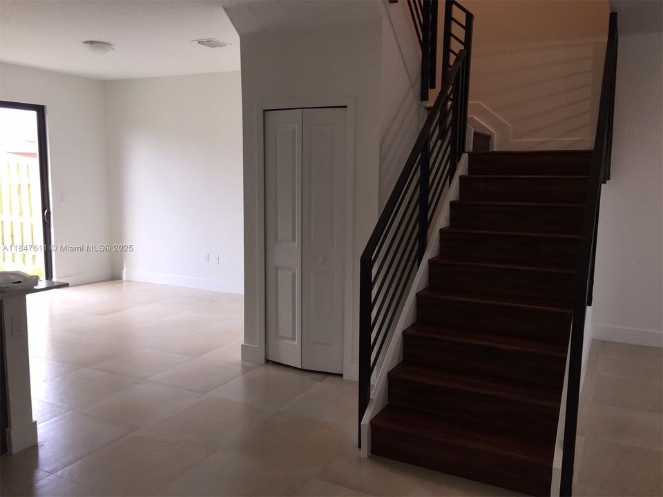 Недавно арендовано: $3,600 (3 спален, 3 ванн, 1776 Квадратных фут)