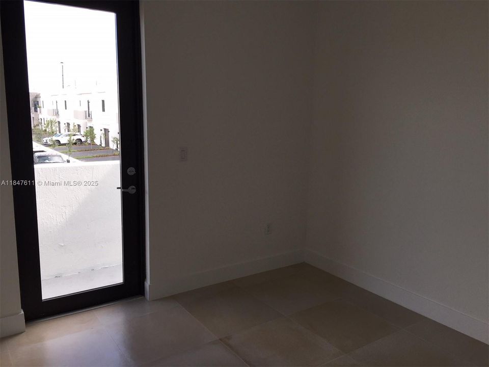 Недавно арендовано: $3,600 (3 спален, 3 ванн, 1776 Квадратных фут)