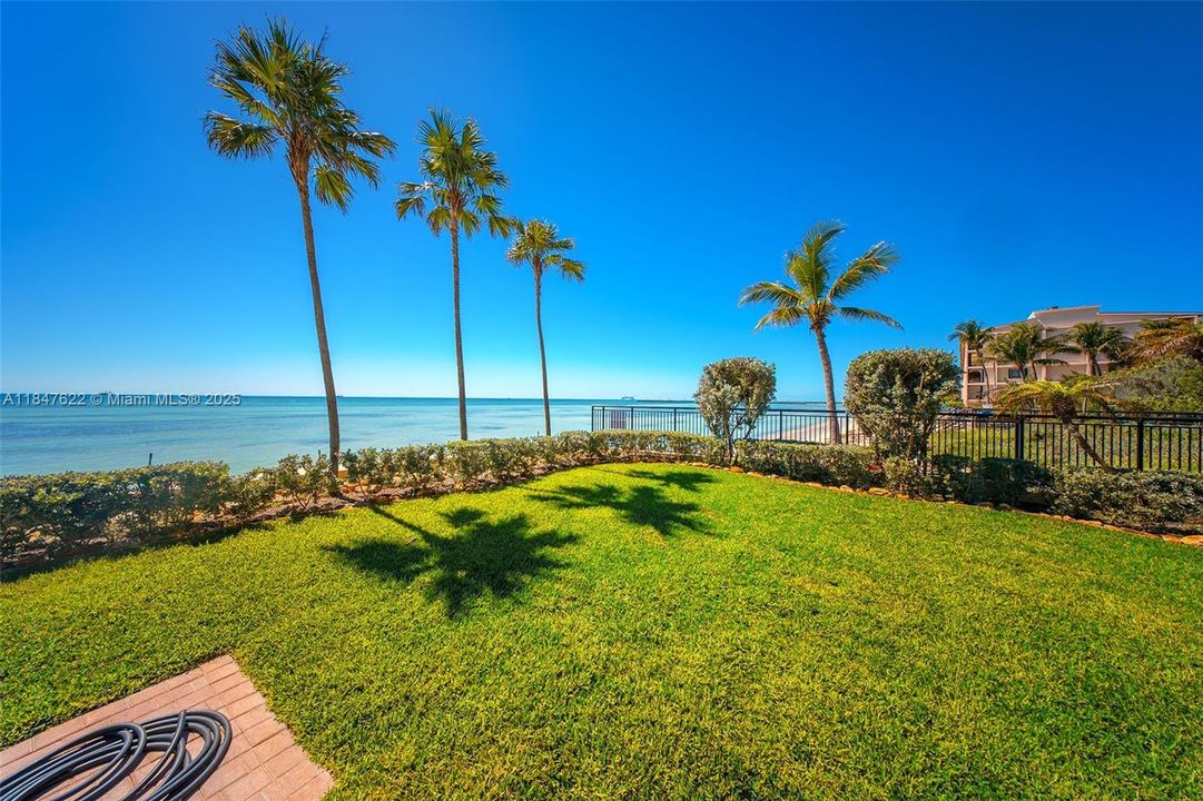 待售: $1,999,000 (2 贝兹, 3 浴室, 1940 平方英尺)