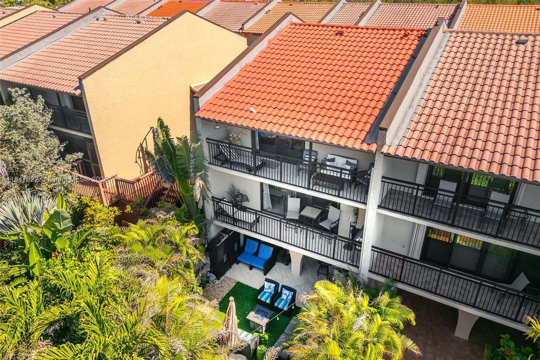 待售: $1,999,000 (2 贝兹, 3 浴室, 1940 平方英尺)