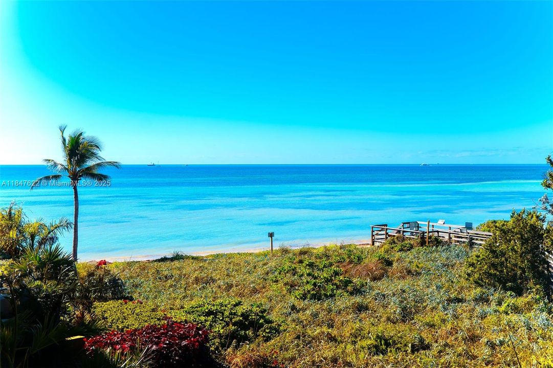 待售: $1,999,000 (2 贝兹, 3 浴室, 1940 平方英尺)