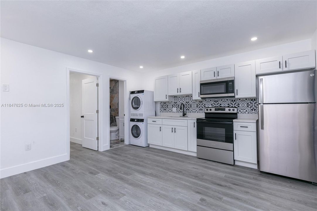 For Sale: $979,000 (0 beds, 0 baths, 1898 Square Feet)