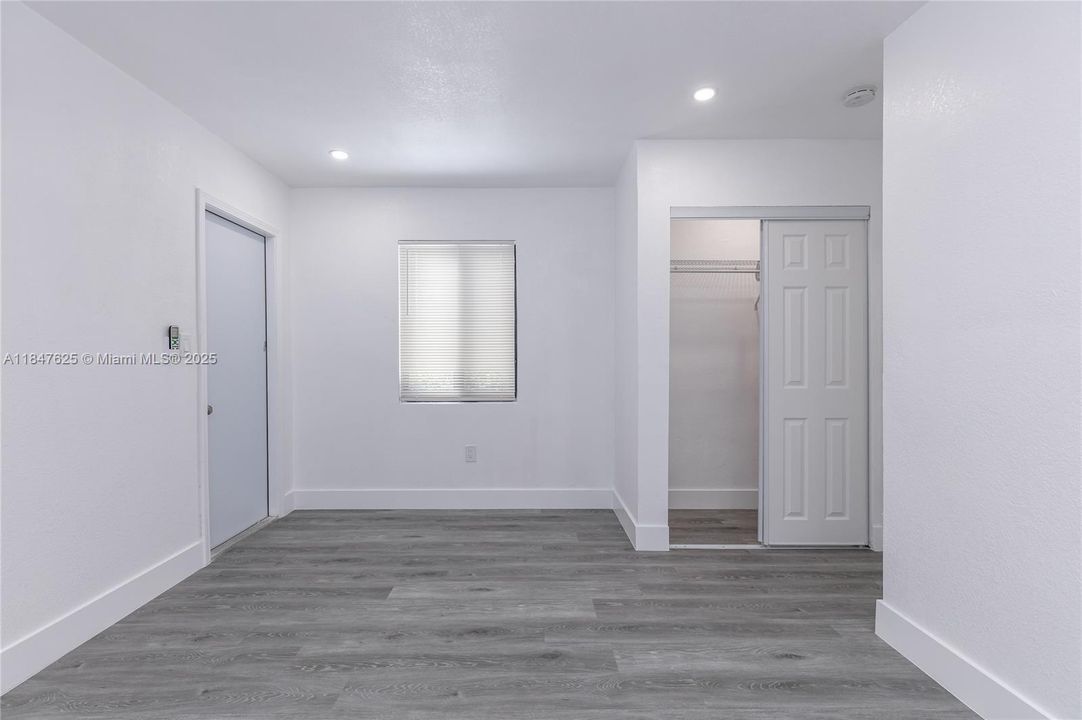 For Sale: $979,000 (0 beds, 0 baths, 1898 Square Feet)