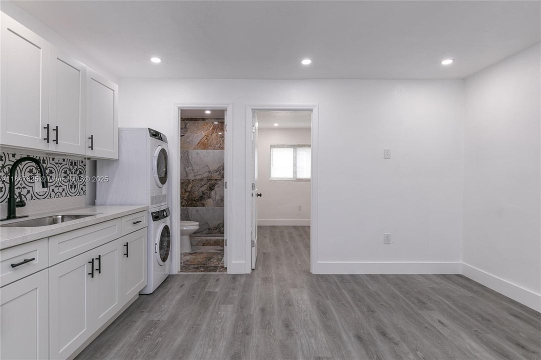 For Sale: $979,000 (0 beds, 0 baths, 1898 Square Feet)