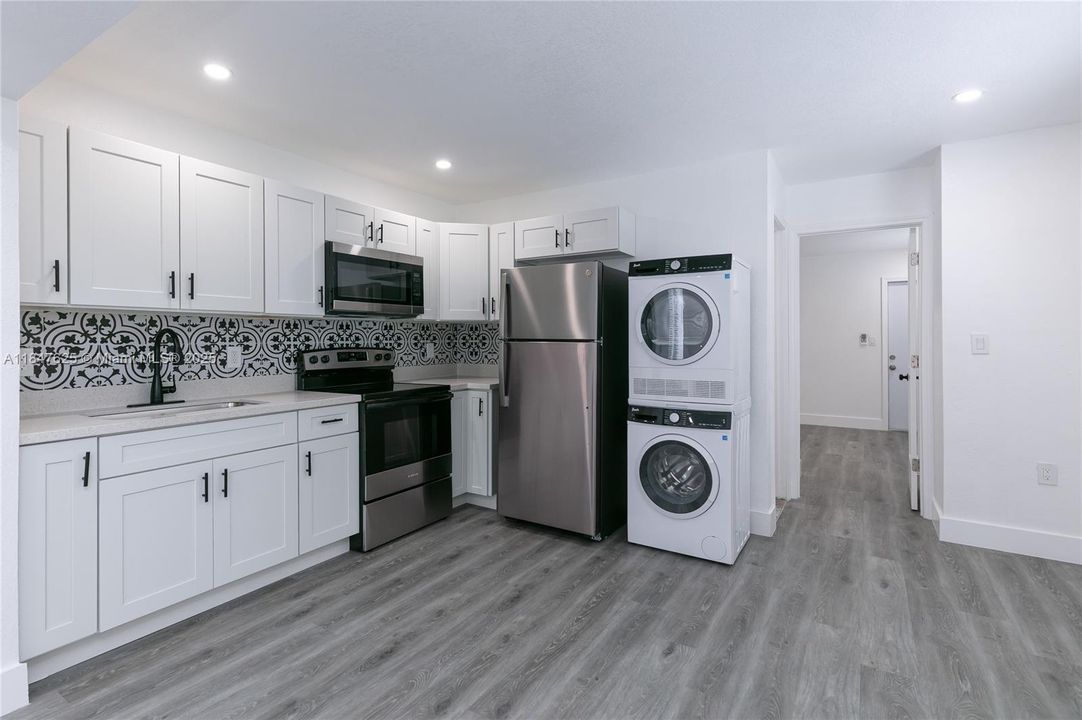 For Sale: $979,000 (0 beds, 0 baths, 1898 Square Feet)