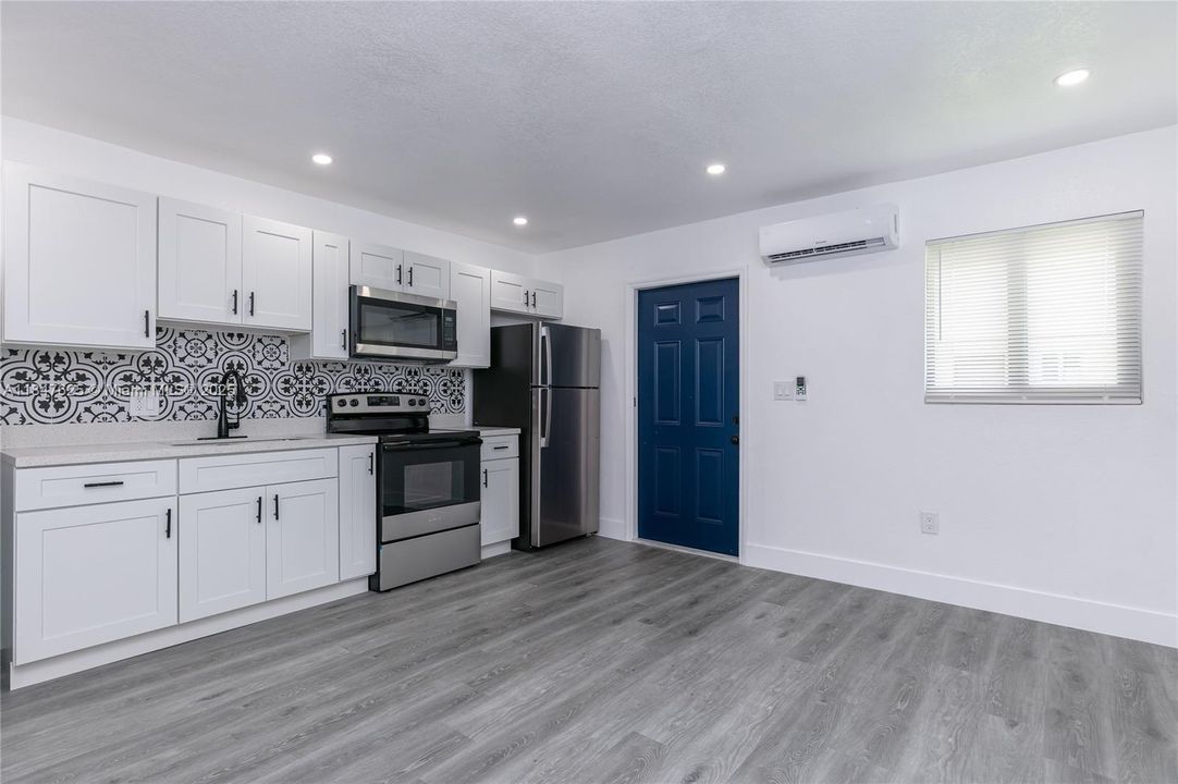 For Sale: $979,000 (0 beds, 0 baths, 1898 Square Feet)