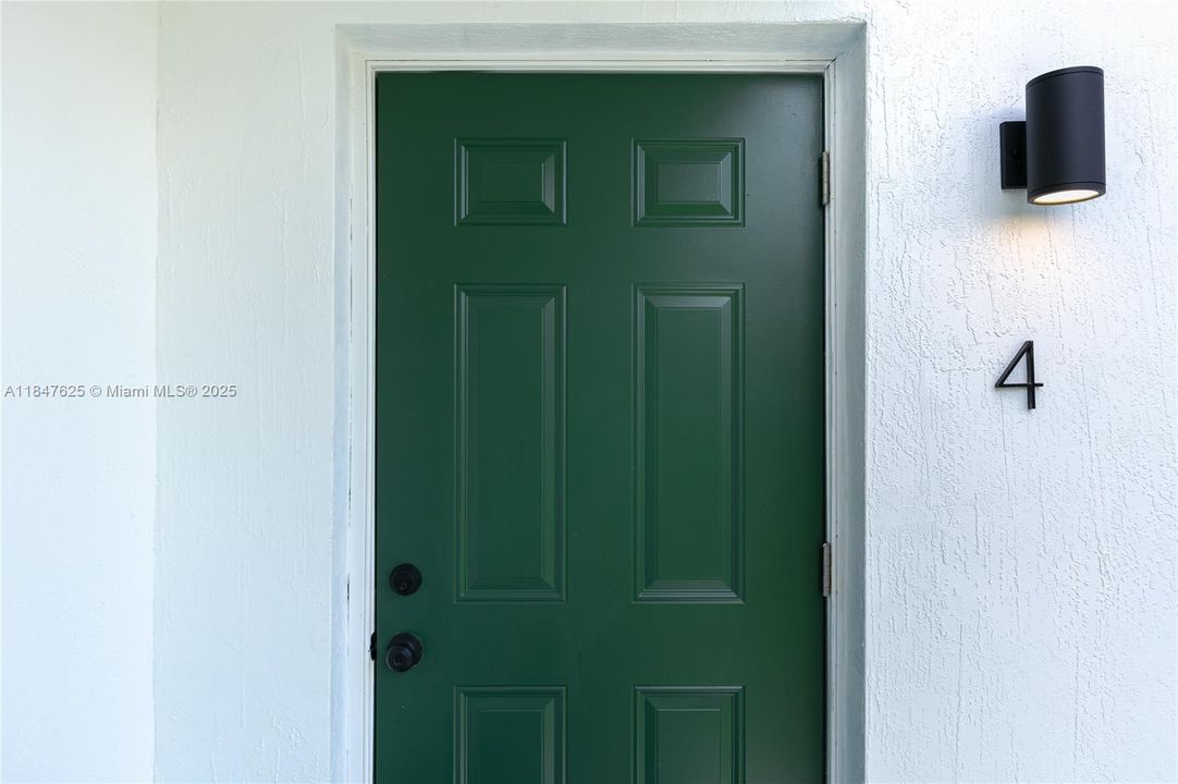 For Sale: $979,000 (0 beds, 0 baths, 1898 Square Feet)