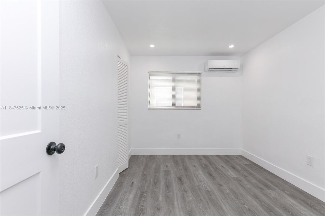 For Sale: $979,000 (0 beds, 0 baths, 1898 Square Feet)