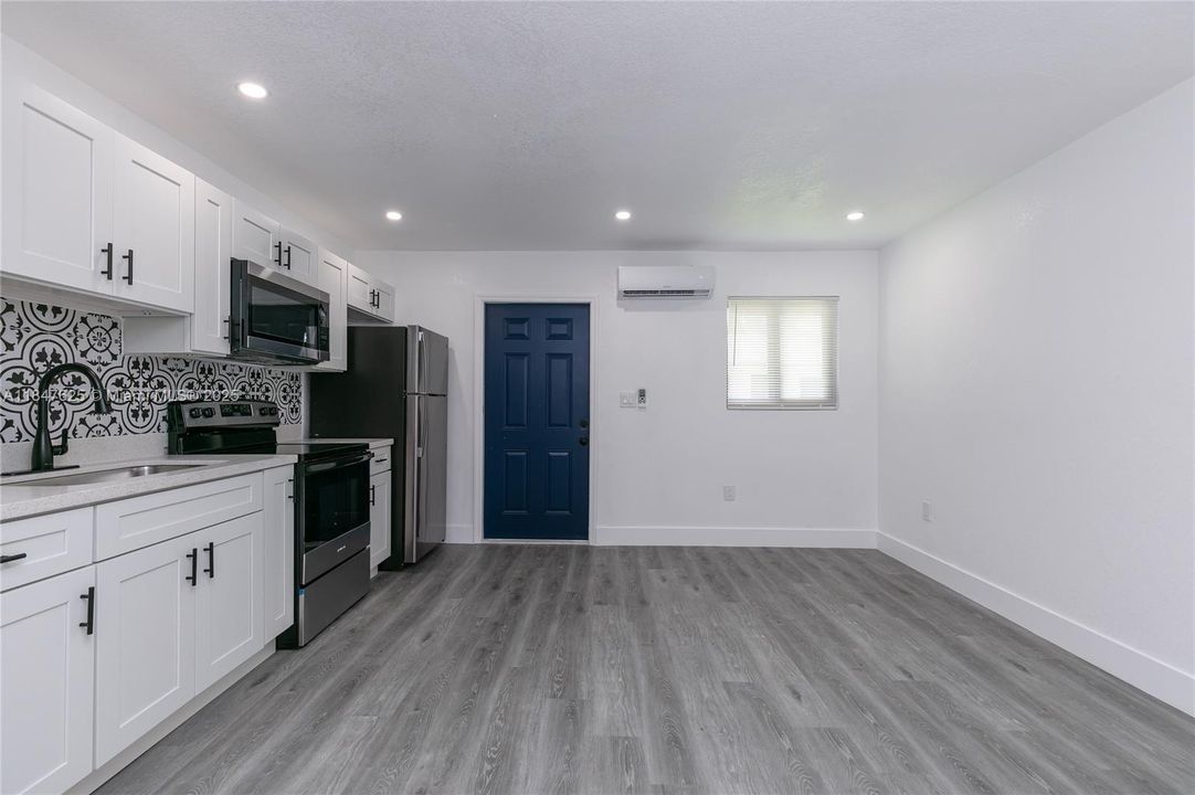 For Sale: $979,000 (0 beds, 0 baths, 1898 Square Feet)