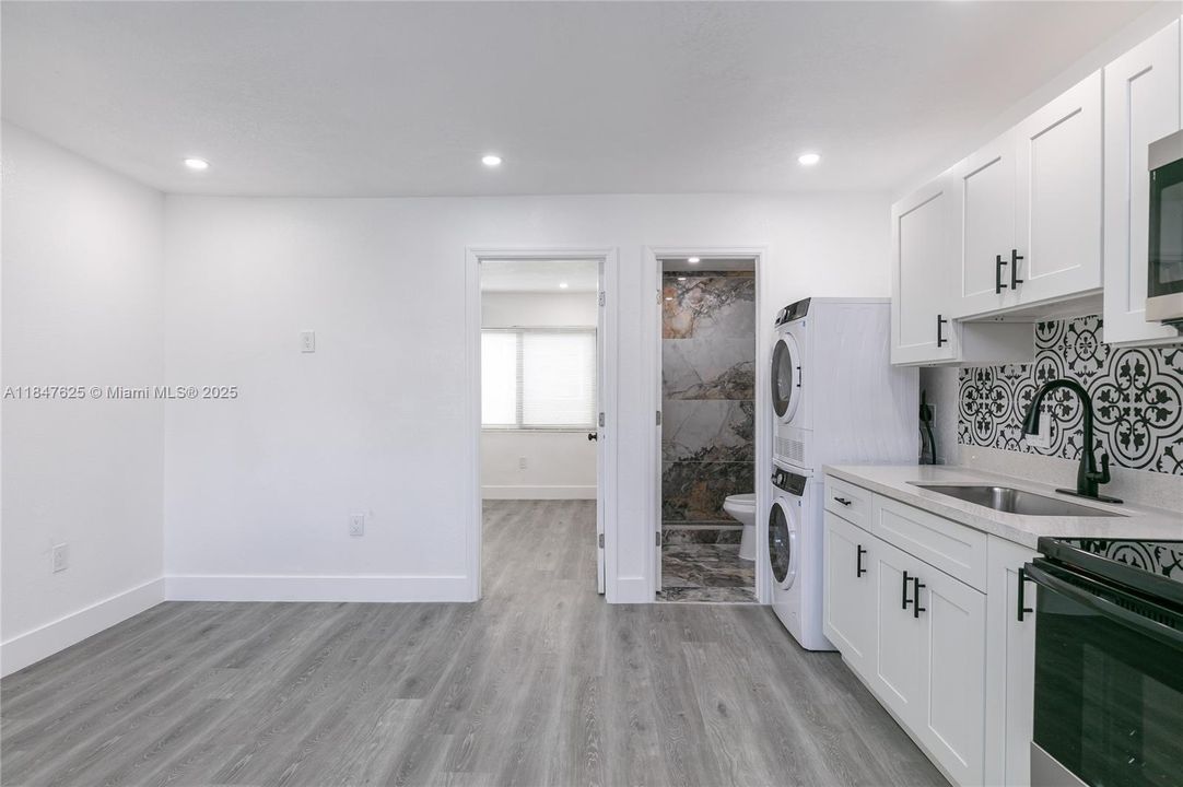 For Sale: $979,000 (0 beds, 0 baths, 1898 Square Feet)