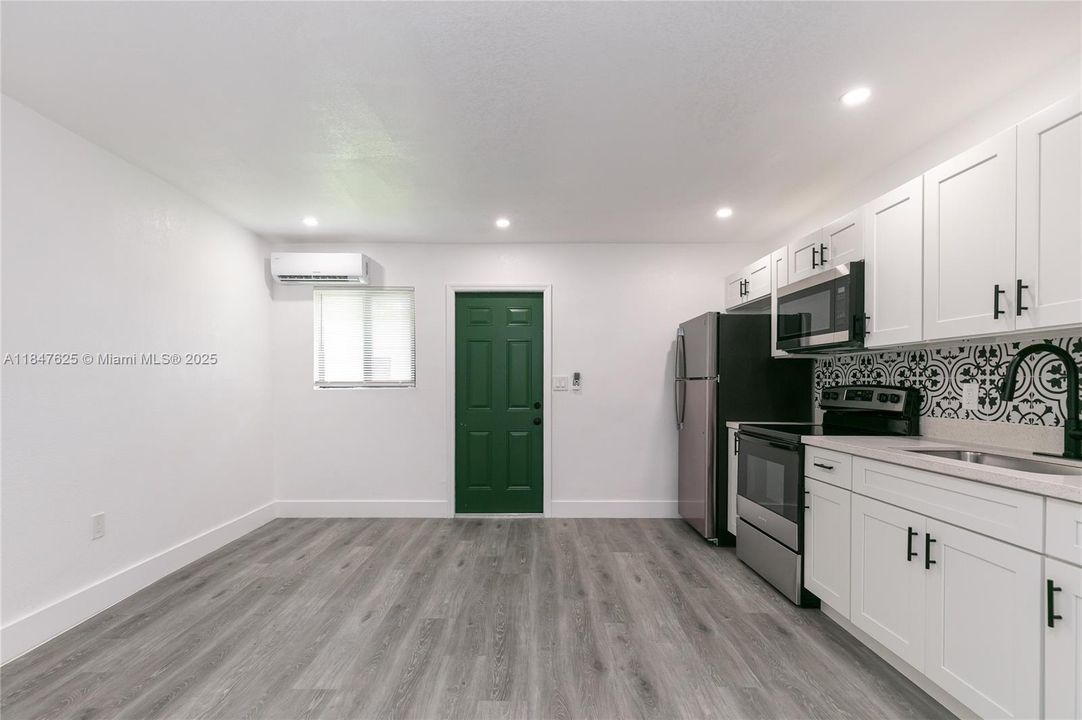 For Sale: $979,000 (0 beds, 0 baths, 1898 Square Feet)