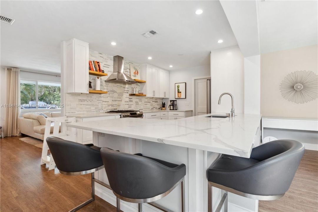 Recently Sold: $799,999 (3 beds, 2 baths, 1633 Square Feet)