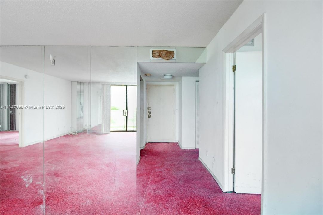 Active With Contract: $87,000 (2 beds, 2 baths, 900 Square Feet)