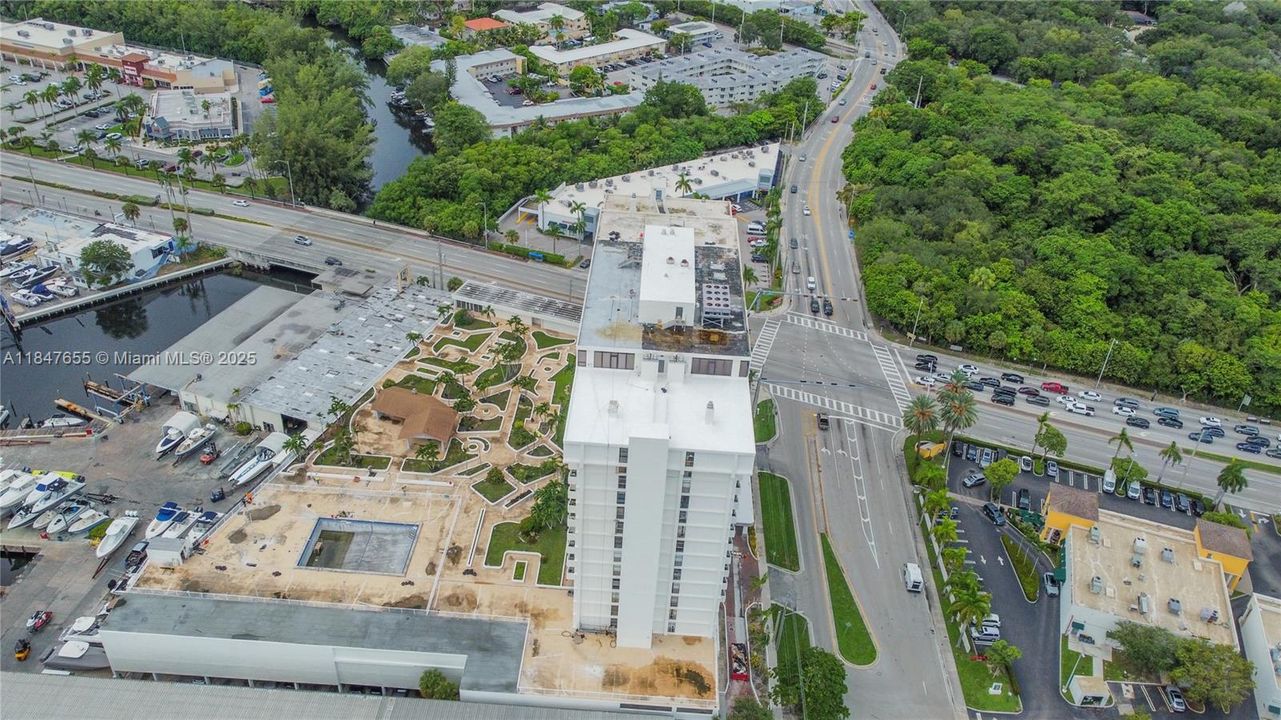 Active With Contract: $87,000 (2 beds, 2 baths, 900 Square Feet)