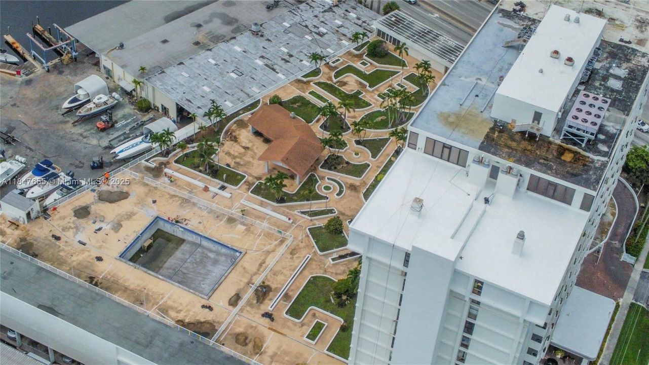 Active With Contract: $87,000 (2 beds, 2 baths, 900 Square Feet)