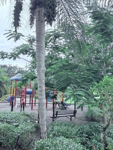 For Sale: $740,000 (4 beds, 3 baths, 2908 Square Feet)