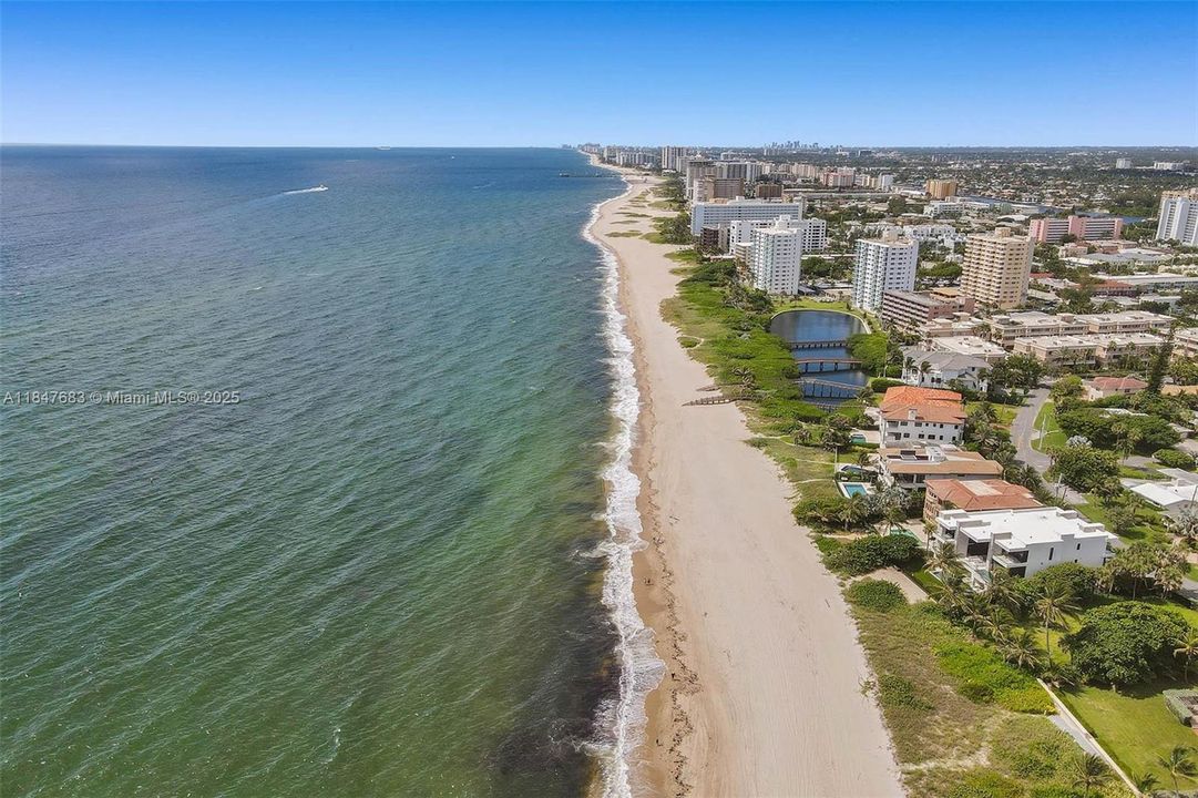 Recientemente alquilado: $18,000 (5 camas, 4 baños, 2756 Pies cuadrados)