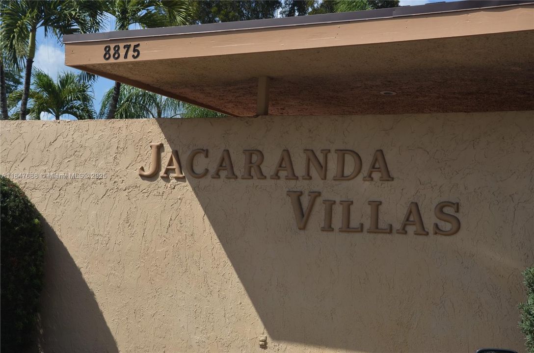 Active With Contract: $165,000 (1 beds, 1 baths, 750 Square Feet)