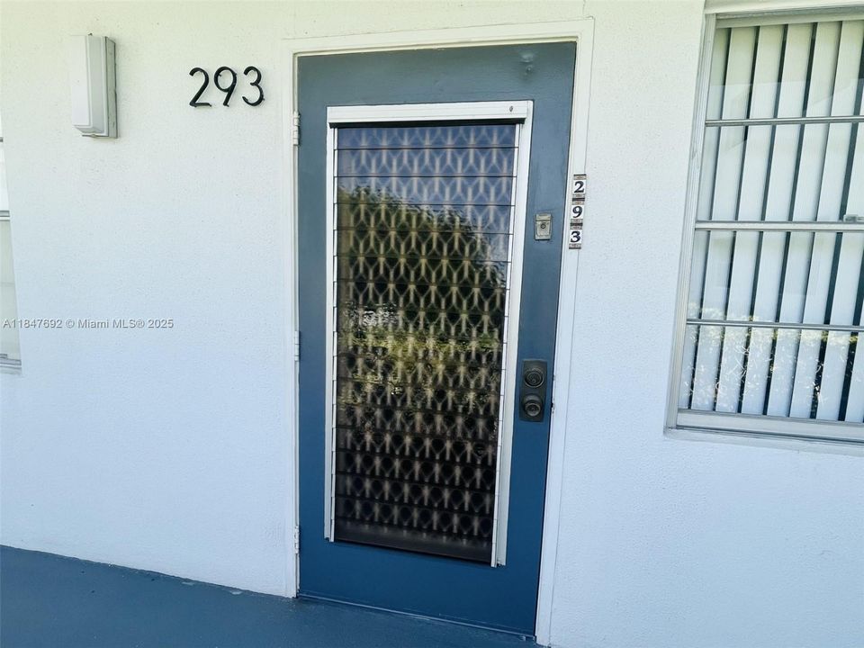 En Venta: $107,000 (1 camas, 1 baños, 700 Pies cuadrados)