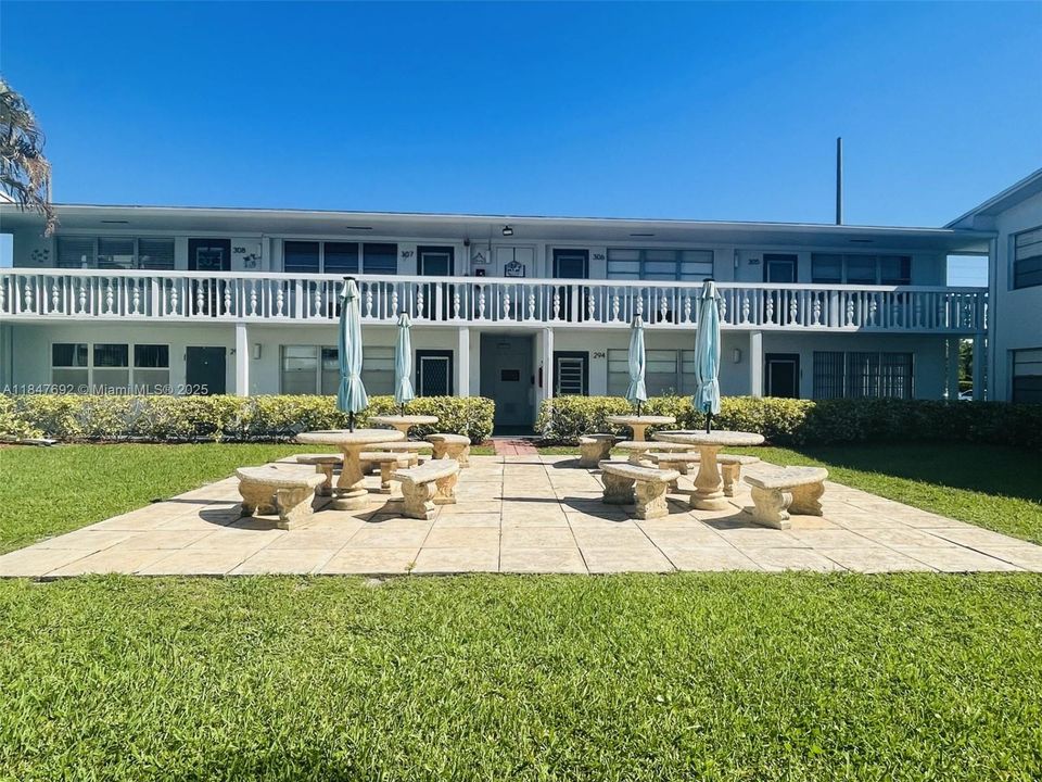 En Venta: $107,000 (1 camas, 1 baños, 700 Pies cuadrados)