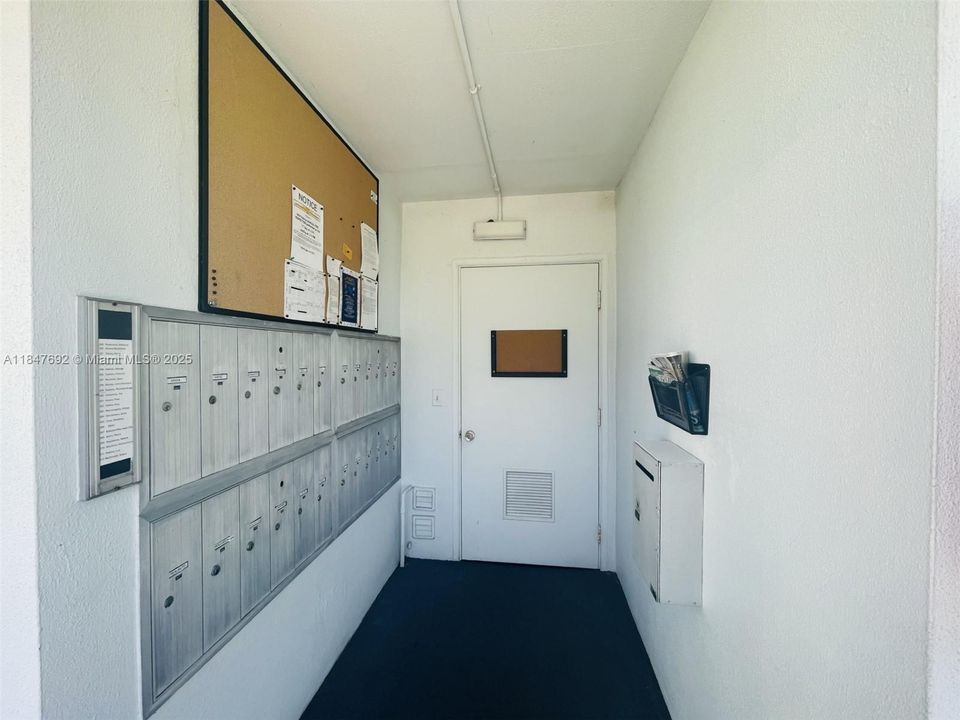 En Venta: $107,000 (1 camas, 1 baños, 700 Pies cuadrados)